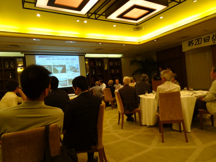 講演会（S57卒速水さん）